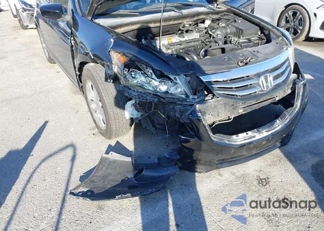 2012 Honda Accord 2.4 Se z USA, uszkodzony, nr VIN 1HGCP2F64CA196184